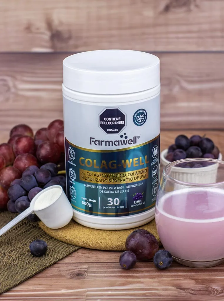 colageno marino colagwell uva 600g farmawell Tarro de colágeno marino Colagwell sabor uva con cuchara dosificadora y batido preparado